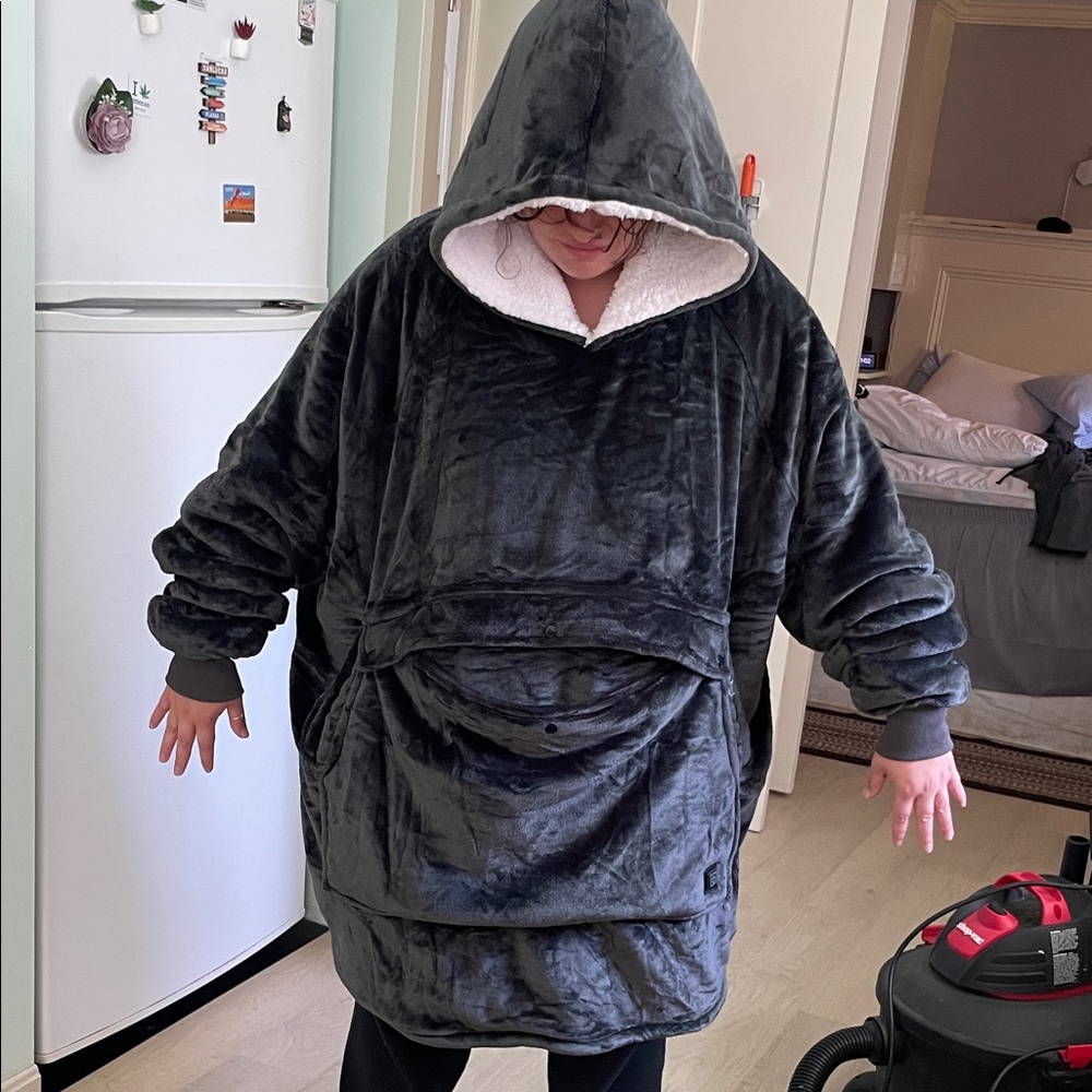 Plush Oversized Hooded Blanket Sweatshirt in Charcoal